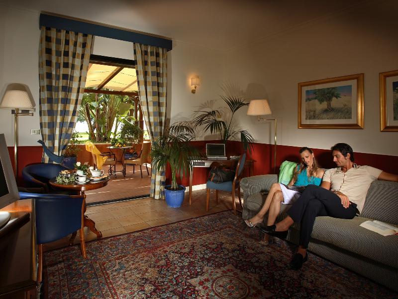 Hotel Capo Dei Greci Taormina Coast & 4*